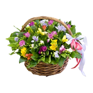 Корзинка с фрезиями
